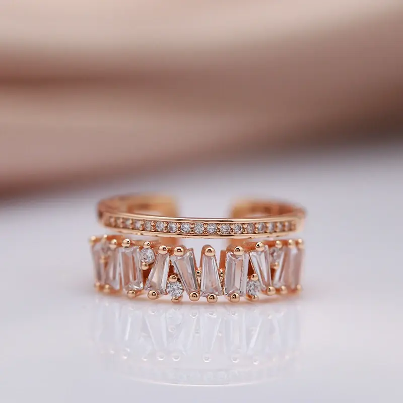 Anillo de corona elegante