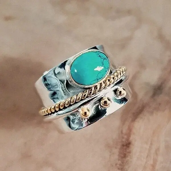 Anillo vintage con zafiro