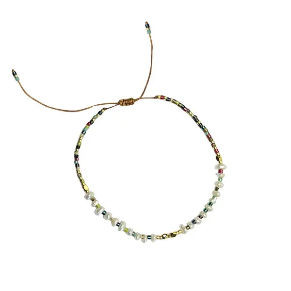 Armbandje pareltjes