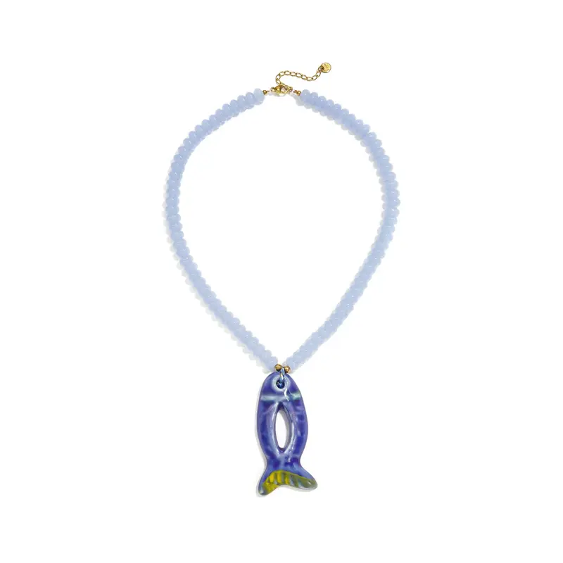 Blauwe kralenketting met blauwe open vis