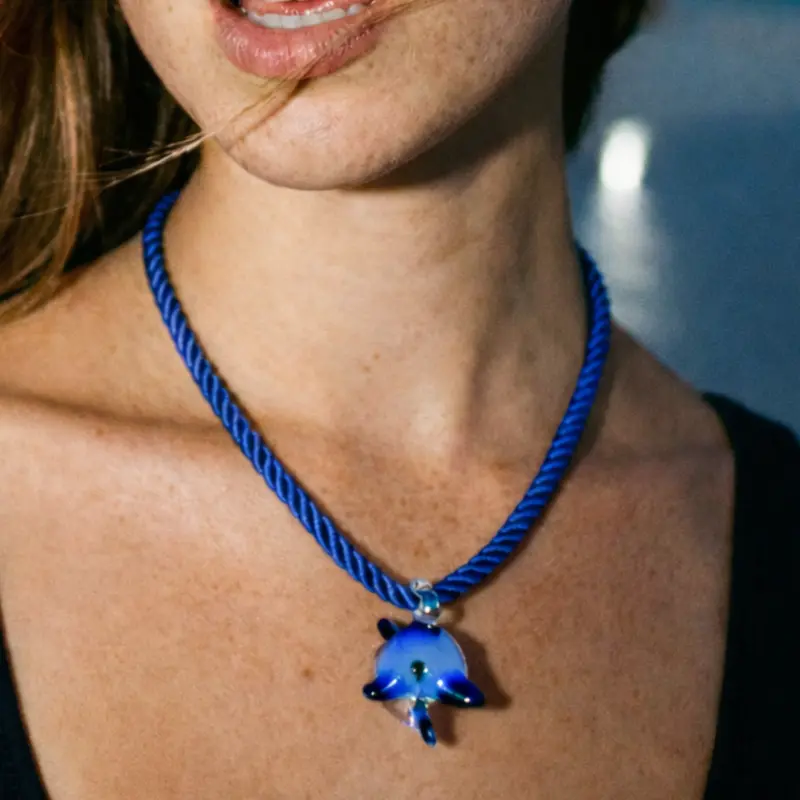 Donkerblauwe gedraaide rope ketting