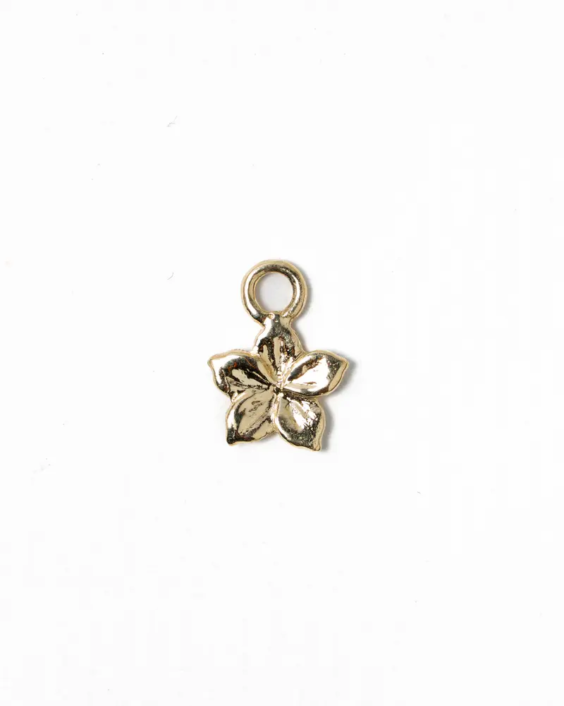 Earring charm hibiscus