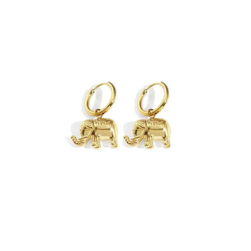 Gouden oorringetjes met olifant