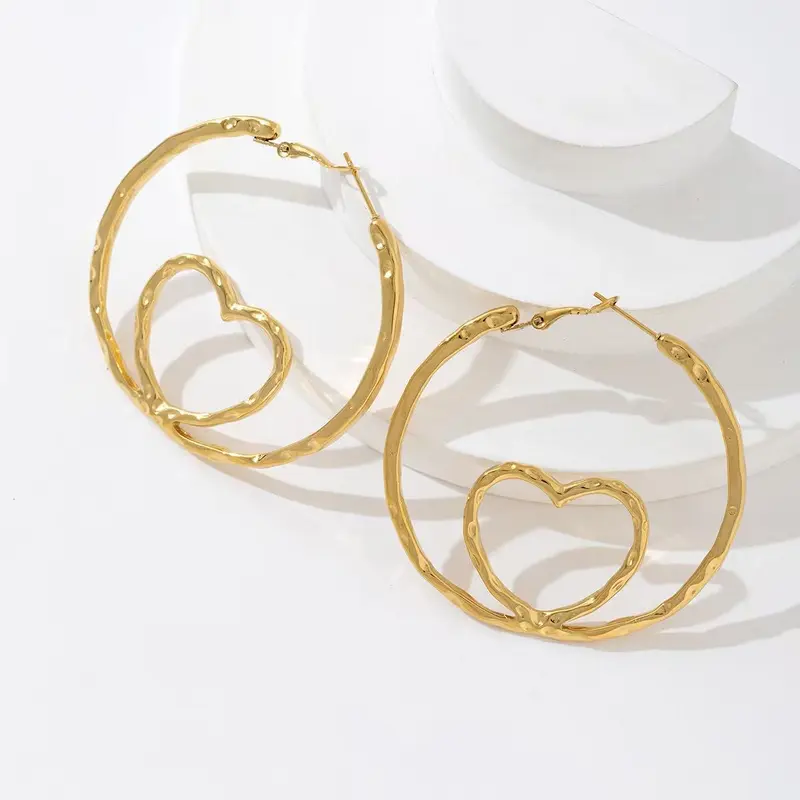 Heartless hoops oorbellen