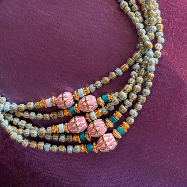 Ketting Bohemain Stripes Blue pink