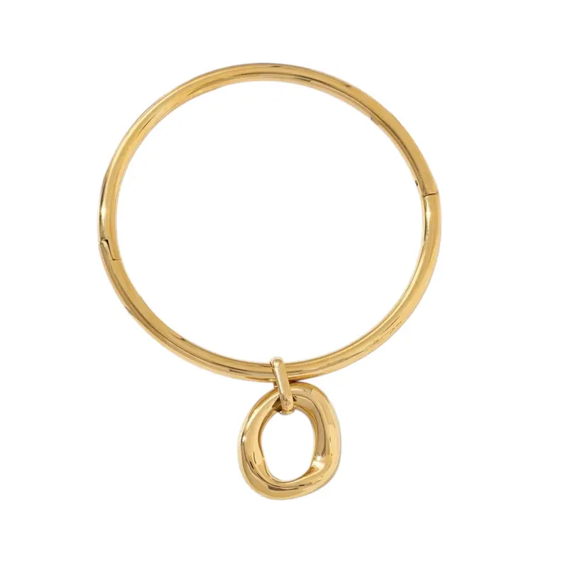 Oval bangle