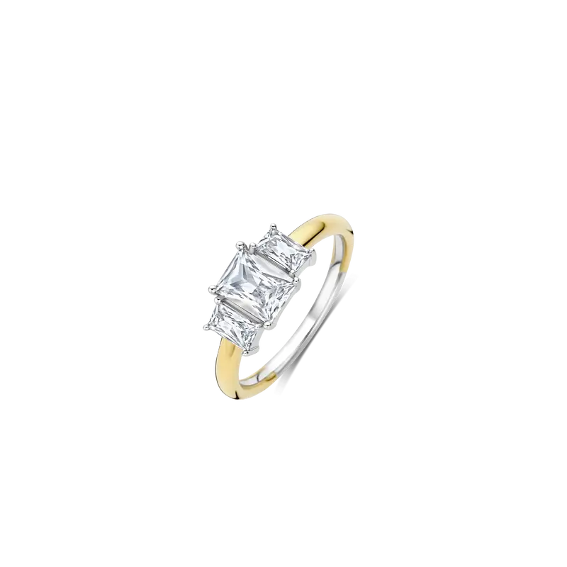 Rectangular Triple Zirkonia Ring