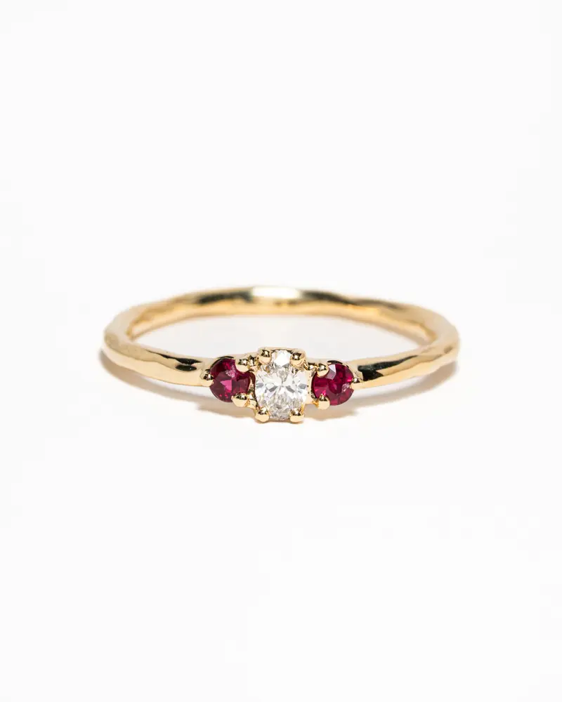 Ring Amber met diamant en robijn