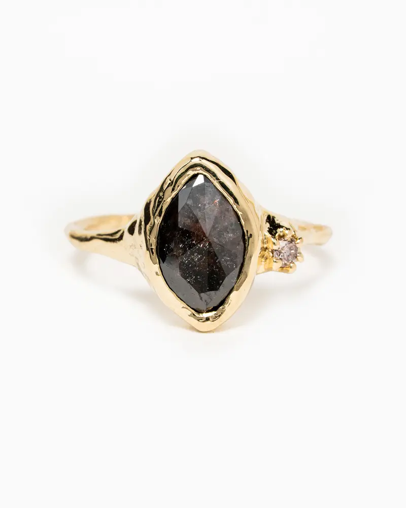 Ring unicum met chocolate pepper diamant