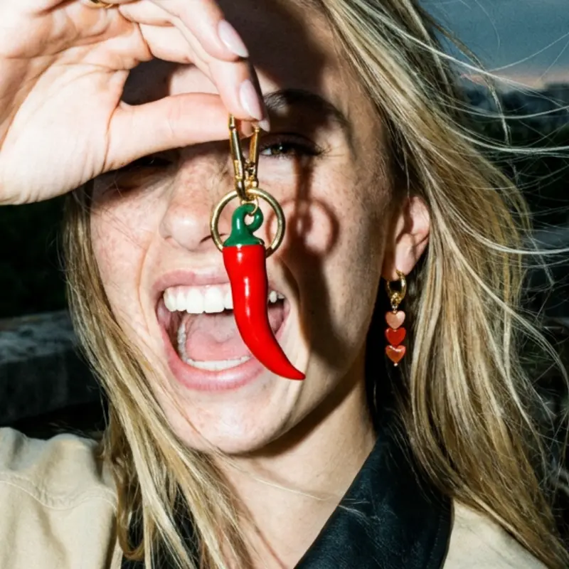 Rode chili peper tashanger