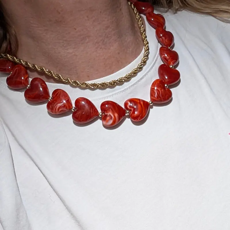 Rode hartjes follow statement ketting