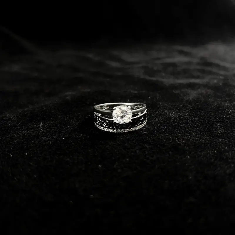 Silver Spark Ladies Ring - Silver 925