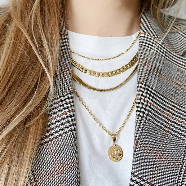 Sterrenbeeld ketting Goud halflang