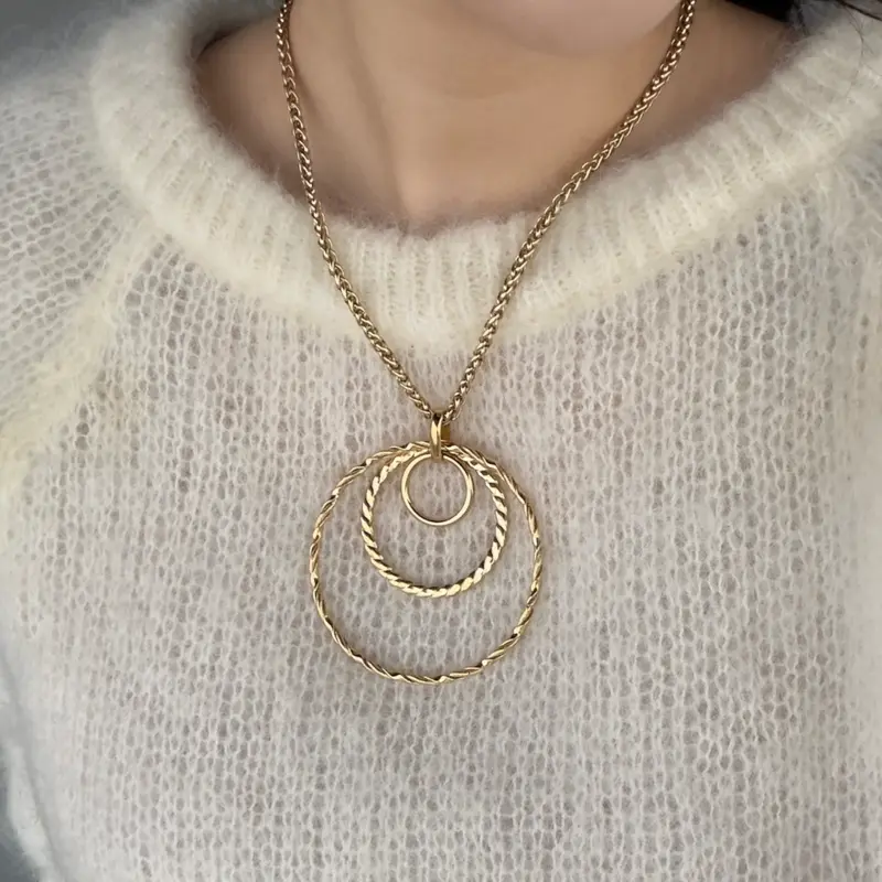 Triple circle statement ketting
