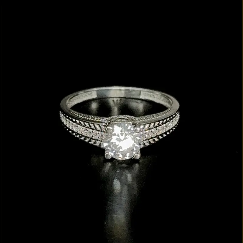 WHITE GOLD BAGUETTE RING-14K