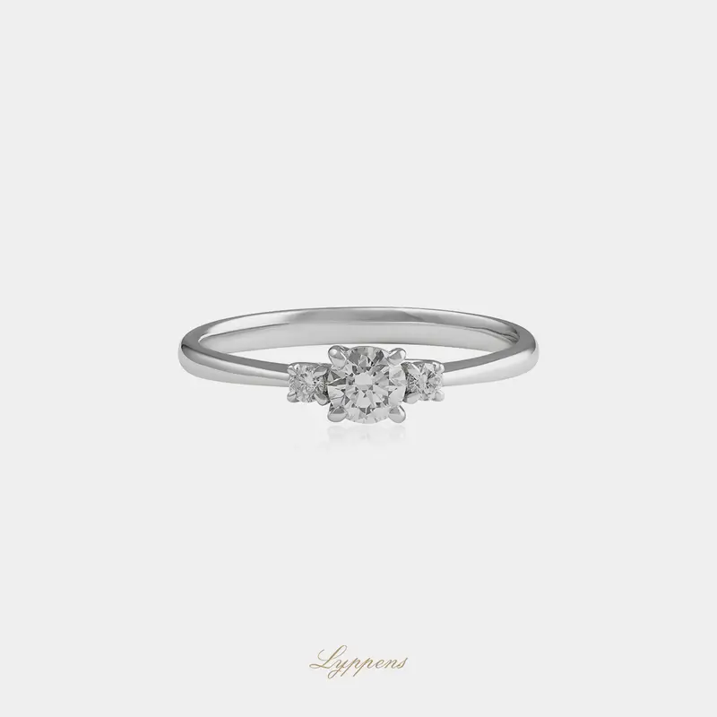 Witgouden ring met diamant
