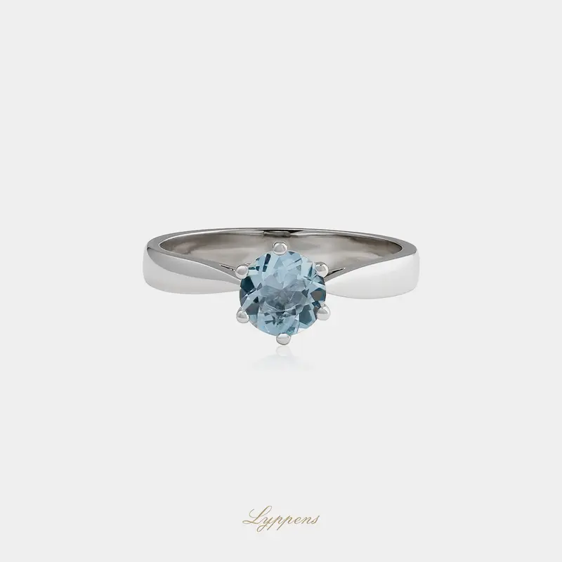 Witgouden solitaire ring met aquamarijn
